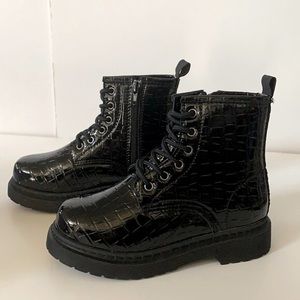 Black Crocodile Pattern Kids Boots